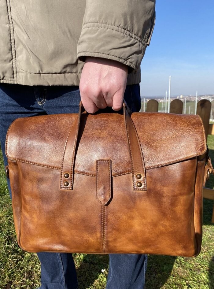 Alaskan-Schultz-Brown-Leather-Briefcase-5.jpg Alaskan-Schultz-Brown-Leather-Briefcase-5.jpg