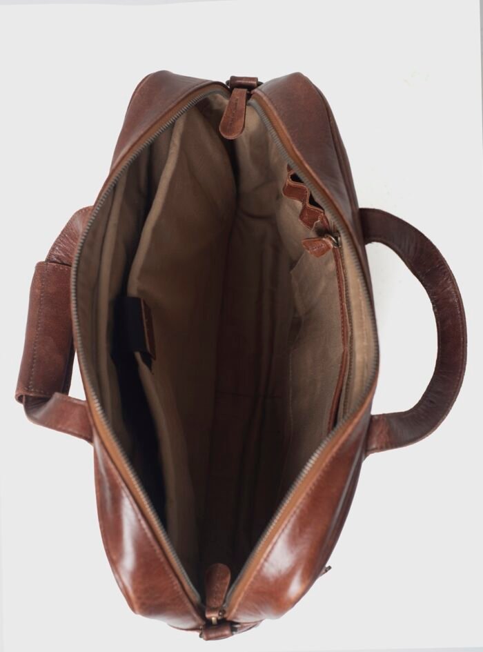 Albert_Classic_Brown_Leather_Laptop_Briefcase209.jpg Albert_Classic_Brown_Leather_Laptop_Briefcase209.jpg