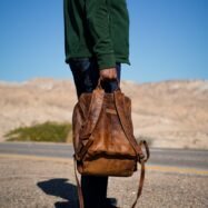 Alzarro-Old-School-Vintage-Leather-Backpack-3.jpg