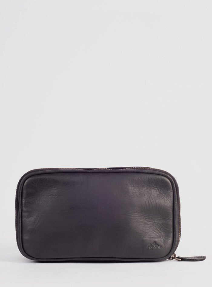 Angus-Black-Leather-Toiletry-Bag204.jpg Angus-Black-Leather-Toiletry-Bag204.jpg