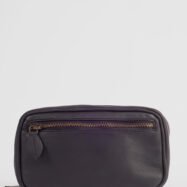 Angus-Black-Leather-Toiletry-Bag205.jpg