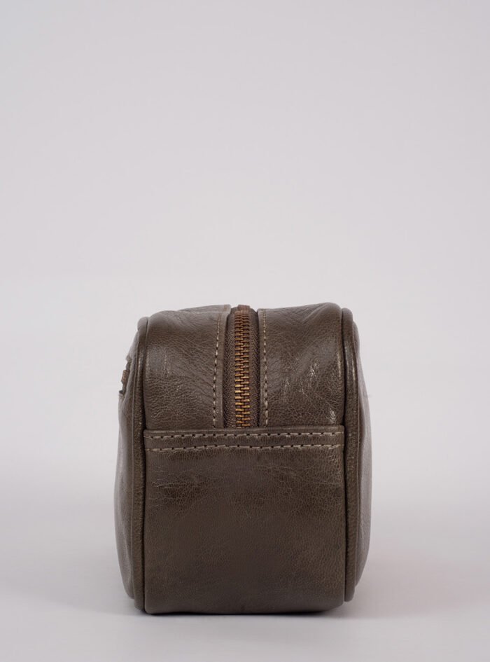 Arthur-Leather-Shaving-Bag204.jpg Arthur-Leather-Shaving-Bag204.jpg