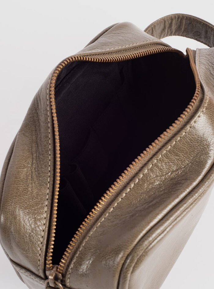 Arthur-Leather-Shaving-Bag206.jpg Arthur-Leather-Shaving-Bag206.jpg