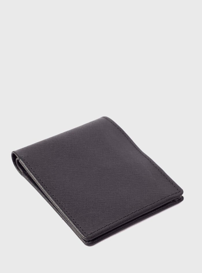 Benjamin_Embossed_Bifold_Wallet_3.jpg Benjamin_Embossed_Bifold_Wallet_3.jpg