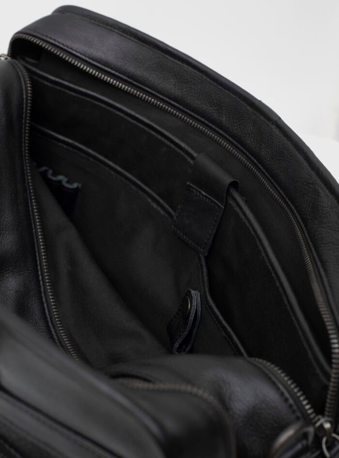 Bolton-Black-Leather-Pilot-Bag209.jpg Bolton-Black-Leather-Pilot-Bag209.jpg
