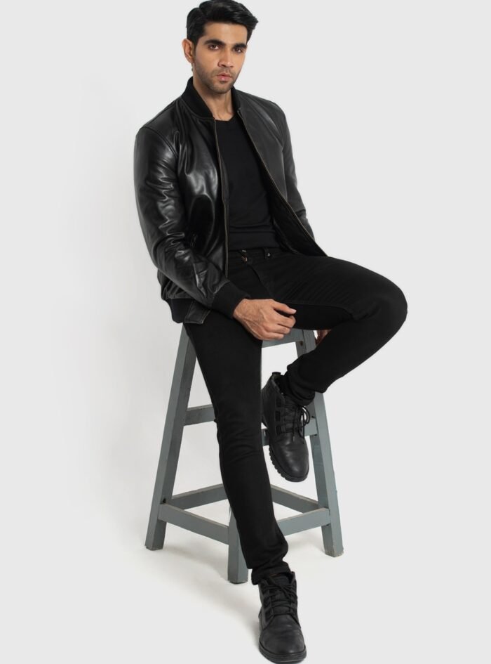 Chris20Black20Leather20Bomber20Jacket209.jpg Chris20Black20Leather20Bomber20Jacket209.jpg