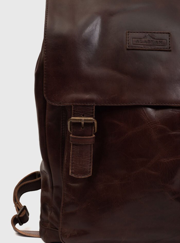 Clayton-Vintage-Crazy-Horse-Leather-Backpack1.jpg Clayton-Vintage-Crazy-Horse-Leather-Backpack1.jpg