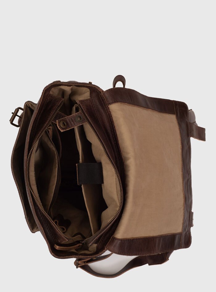 Clayton-Vintage-Crazy-Horse-Leather-Backpack8.jpg Clayton-Vintage-Crazy-Horse-Leather-Backpack8.jpg