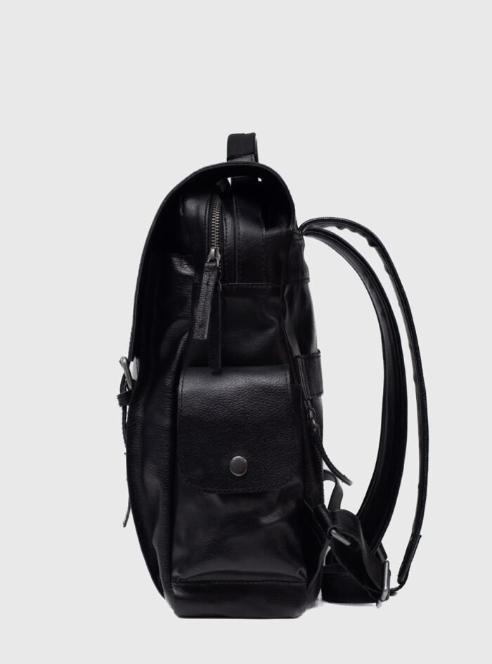 Darren-Black-Leather-Backpack204.jpg Darren-Black-Leather-Backpack204.jpg