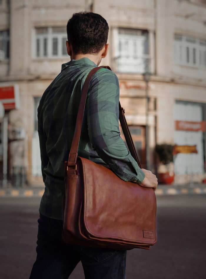 Donovan-Brown-Leather-Satchel-Outdoor202.jpg Donovan-Brown-Leather-Satchel-Outdoor202.jpg