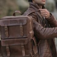 Dulles Crazy Horse Leather Laptop Backpack-style8