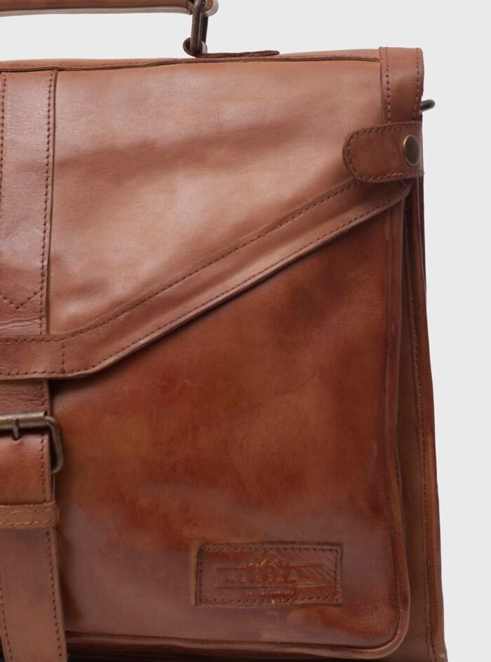 Fairbanks-Brown-Leather-Messenger-Bag204.jpg Fairbanks-Brown-Leather-Messenger-Bag204.jpg