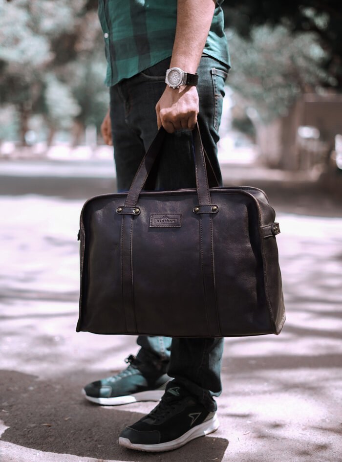 Gordon-Brown-Leather-Weekender-Bag-Outdoor201.jpg Gordon-Brown-Leather-Weekender-Bag-Outdoor201.jpg