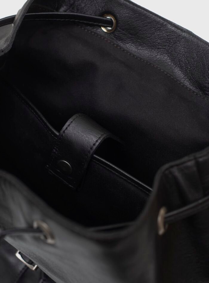 Jill-Black-Leather-Backpack1.jpg Jill-Black-Leather-Backpack1.jpg