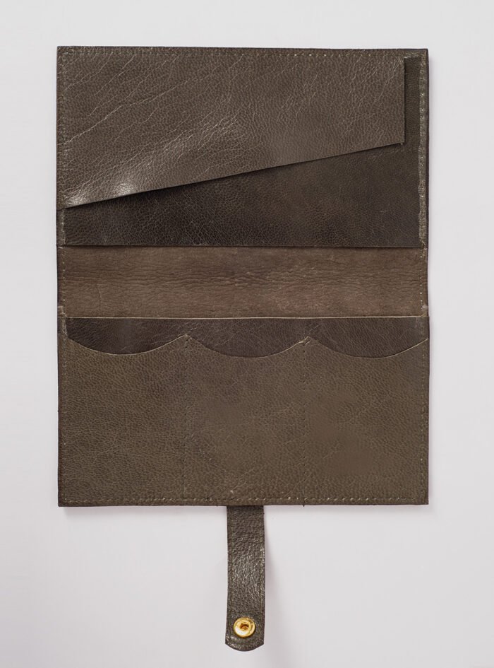 Kingsley-Passport-Leather-Wallet4.jpg Kingsley-Passport-Leather-Wallet4.jpg