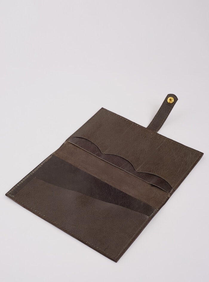Kingsley-Passport-Leather-Wallet5.jpg Kingsley-Passport-Leather-Wallet5.jpg