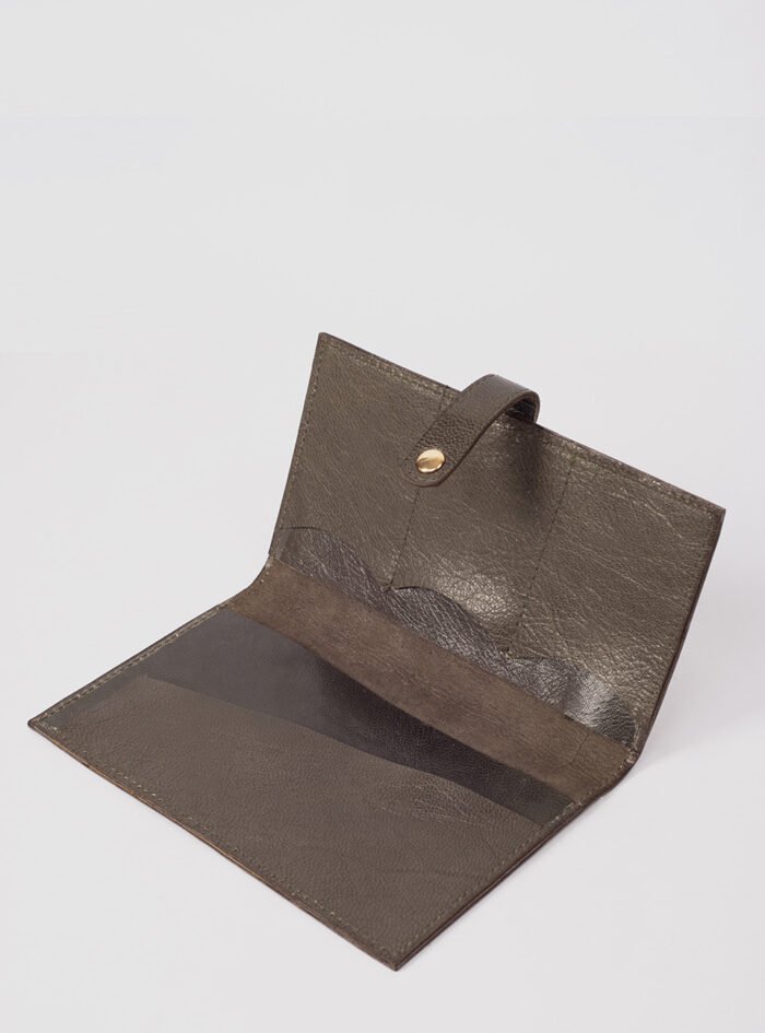 Kingsley-Passport-Leather-Wallet8.jpg Kingsley-Passport-Leather-Wallet8.jpg