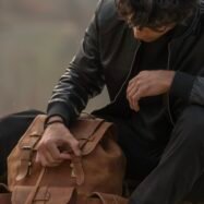 Moss-Distressed-Leather-Backpack-style9