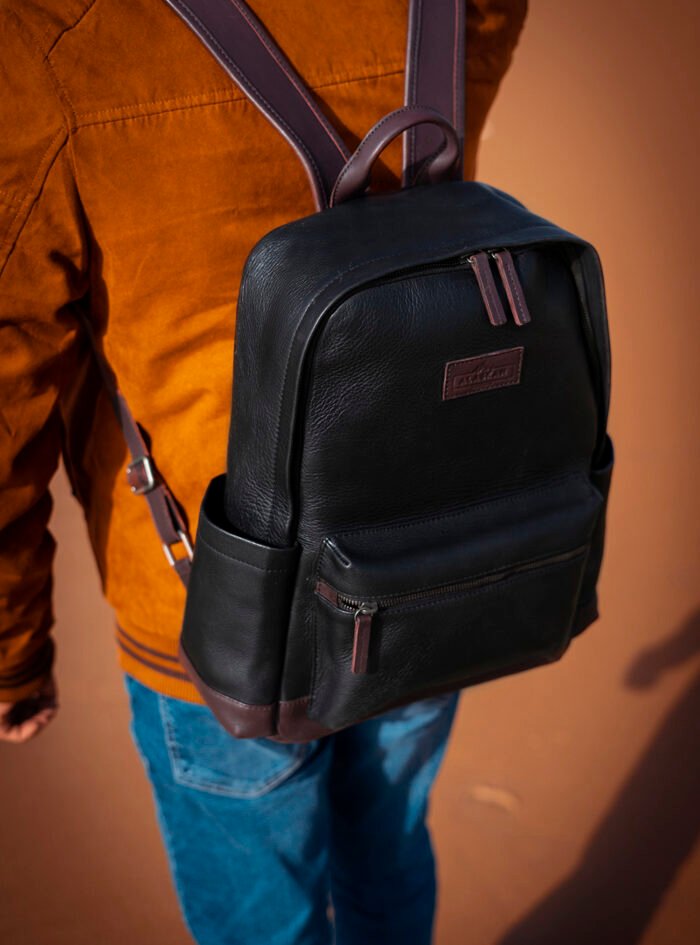 Ross-Black-Leather-Book-Bag8205.jpg Ross-Black-Leather-Book-Bag8205.jpg