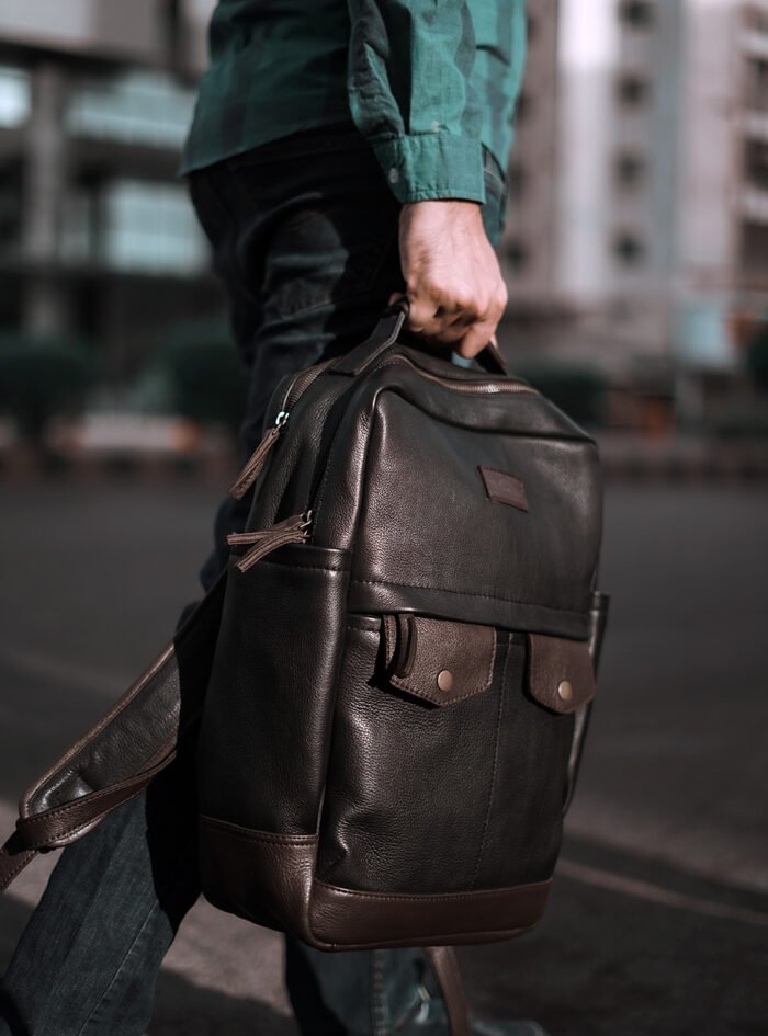 Simon-Leather-Laptop-Backpack-Outdoor203.jpg Simon-Leather-Laptop-Backpack-Outdoor203.jpg