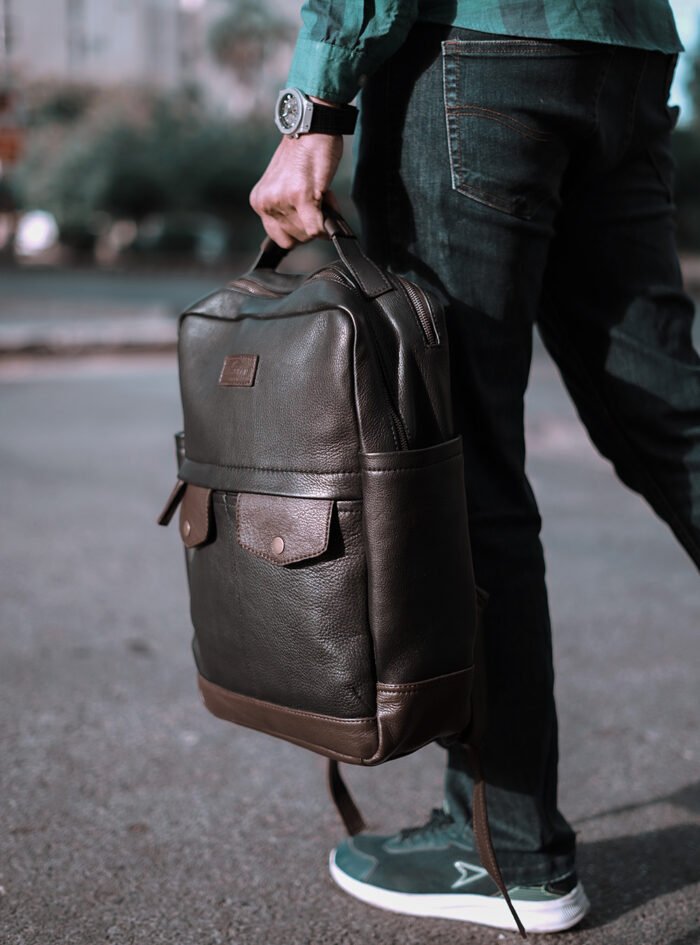 Simon-Leather-Laptop-Backpack-Outdoor205.jpg Simon-Leather-Laptop-Backpack-Outdoor205.jpg