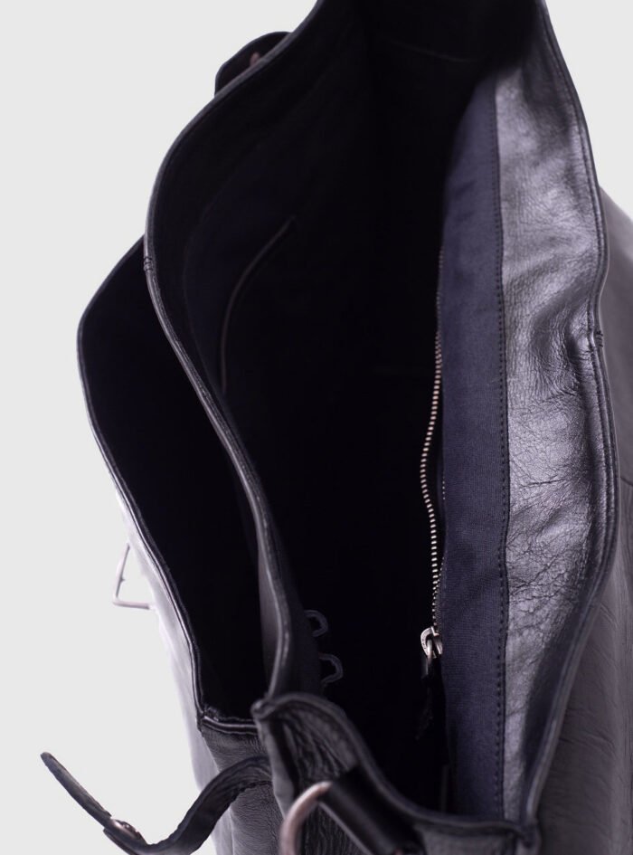 fairbanks-black-leather-messenger-bag1.jpg fairbanks-black-leather-messenger-bag1.jpg