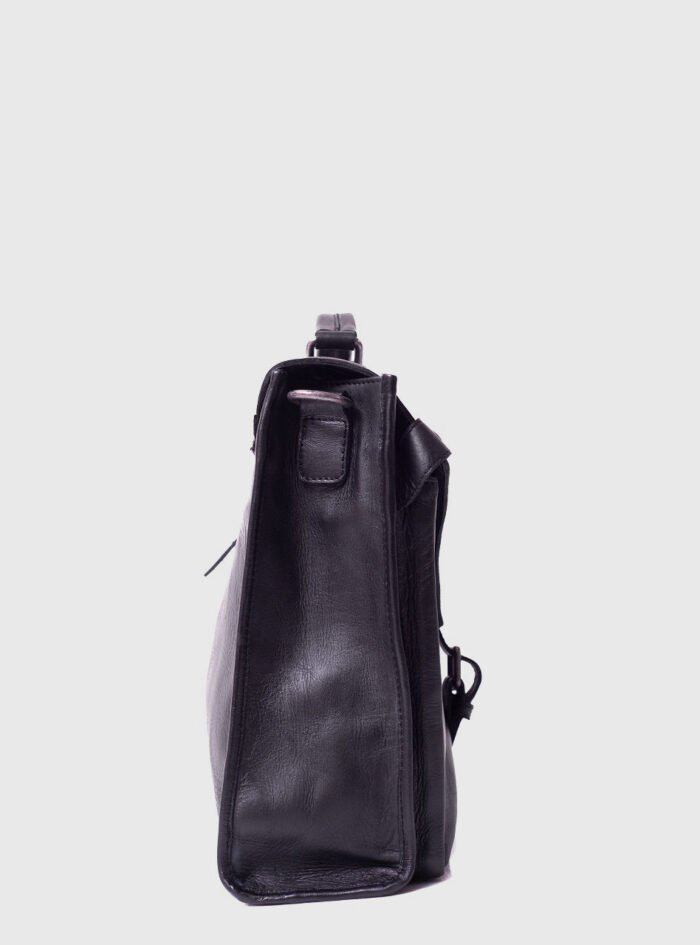 fairbanks-black-leather-messenger-bag2.jpg fairbanks-black-leather-messenger-bag2.jpg